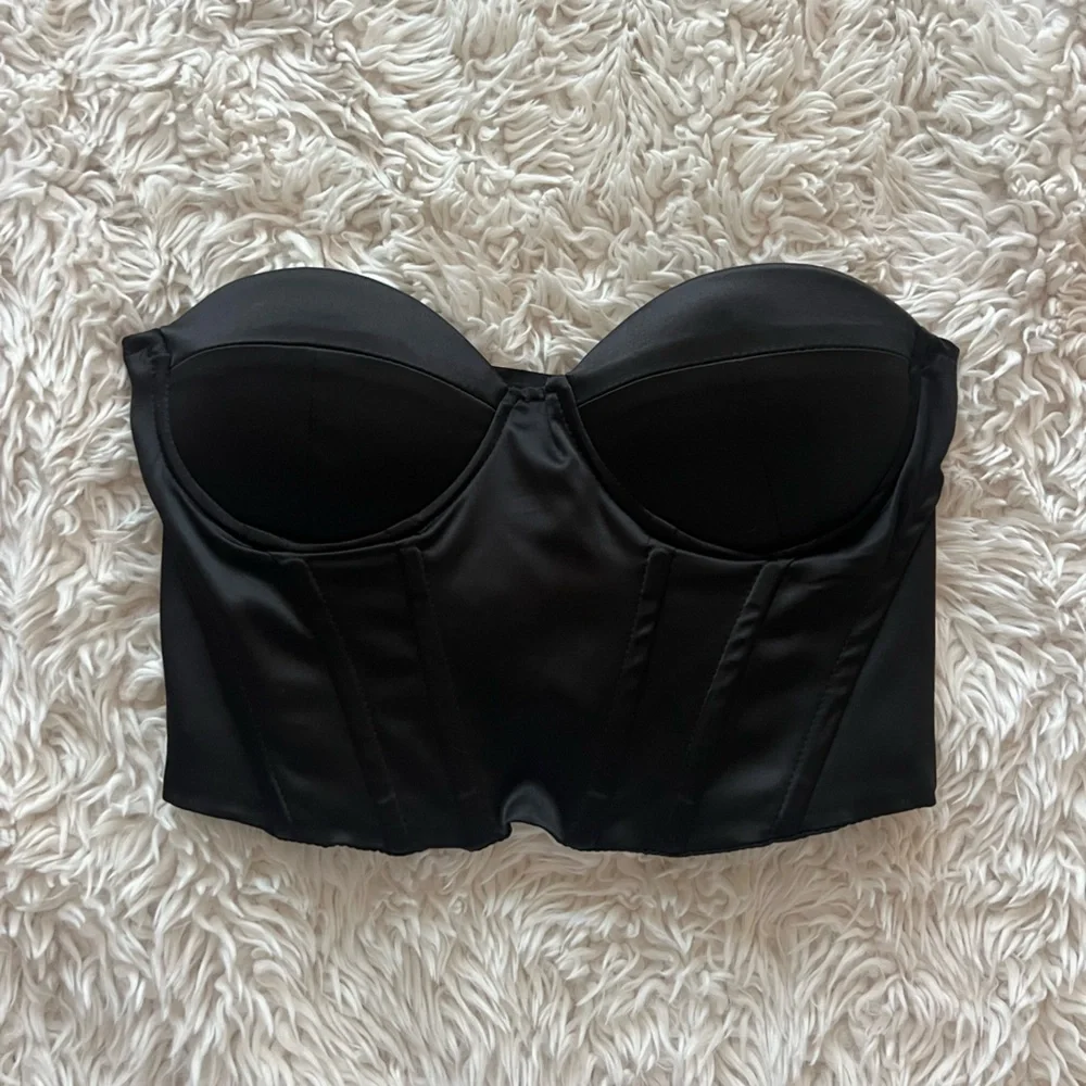 Princess Polly Black Corset Top - Picture 3 of 9